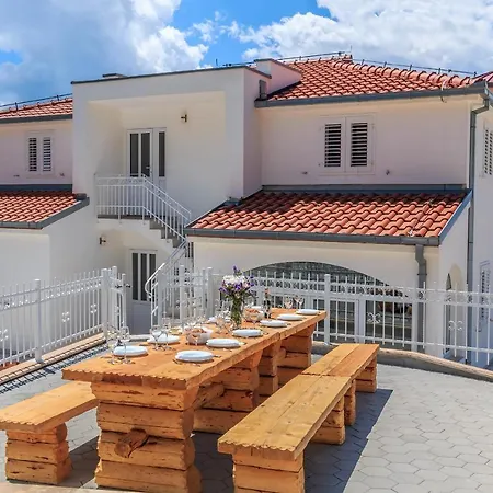 Katarina Apartmán Stanici